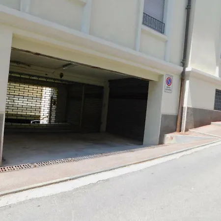 Fratelli Asquasciati 53 - 013 Apartamento
